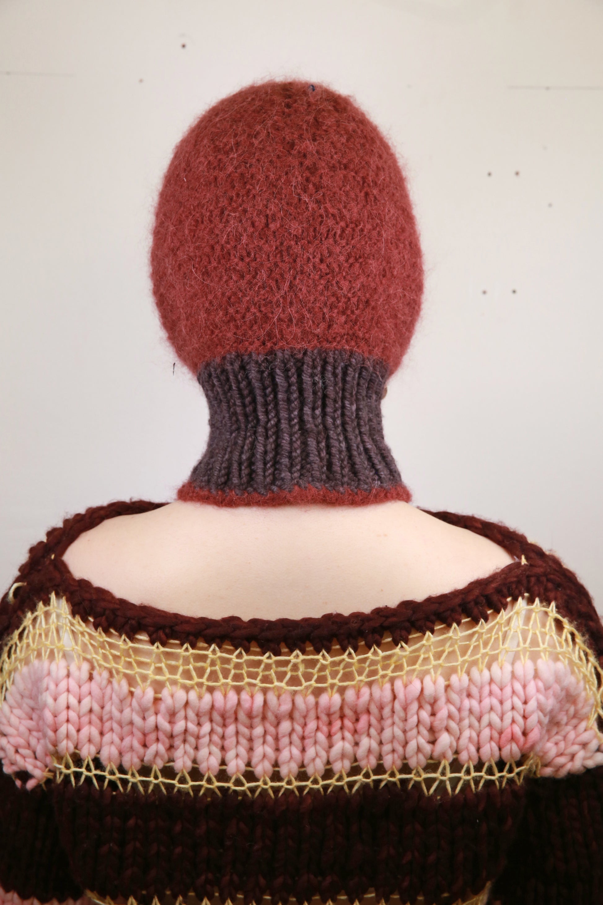 CRANBERRY & PURPLE-BROWN PIERCING BALACLAVA