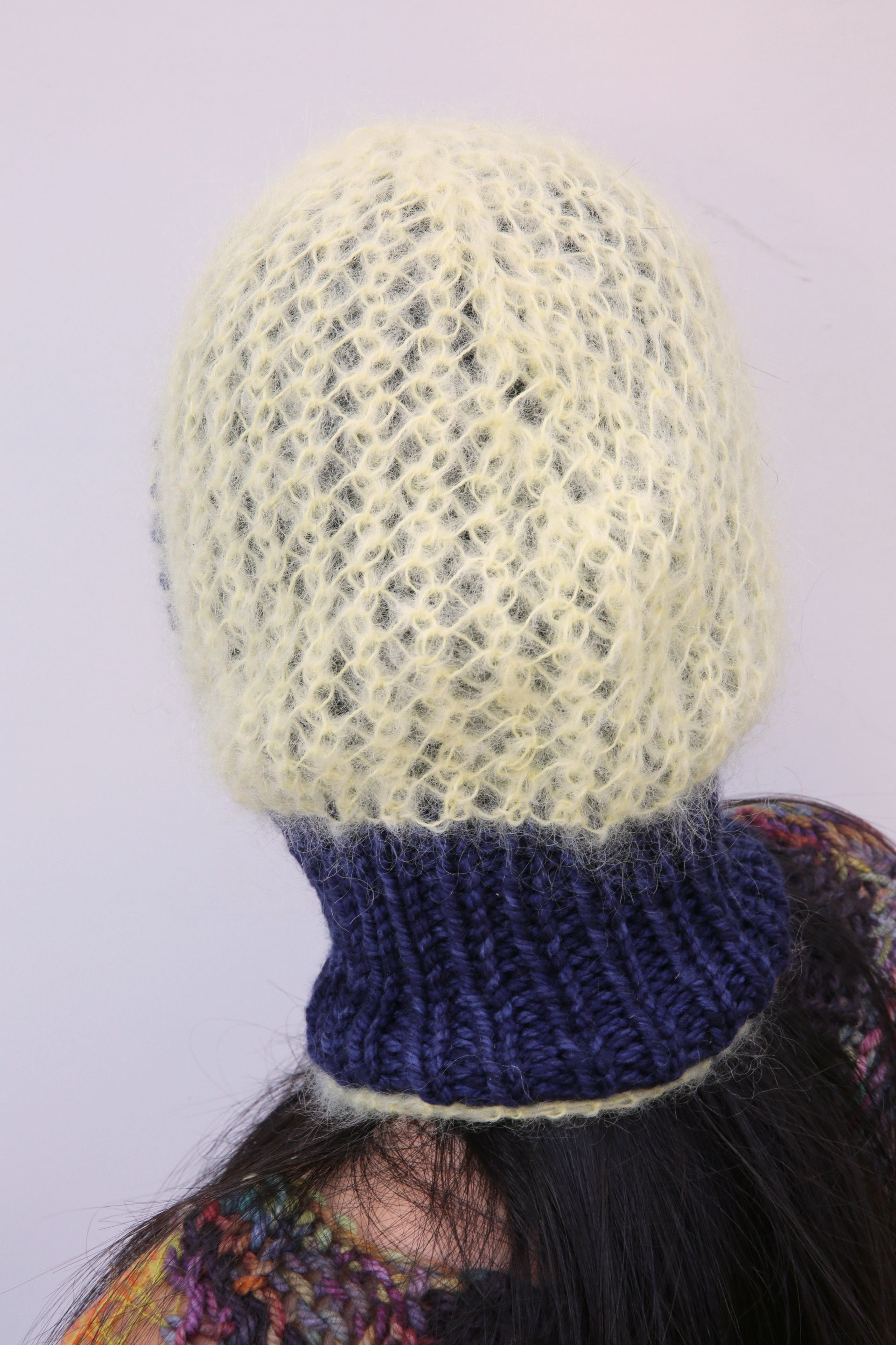 VANILLA & DARK BLUE PIERCING BALACLAVA