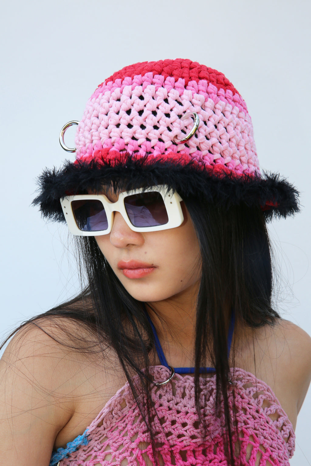 PINK & BLACK CROCHET PIERCING COTTON HAT