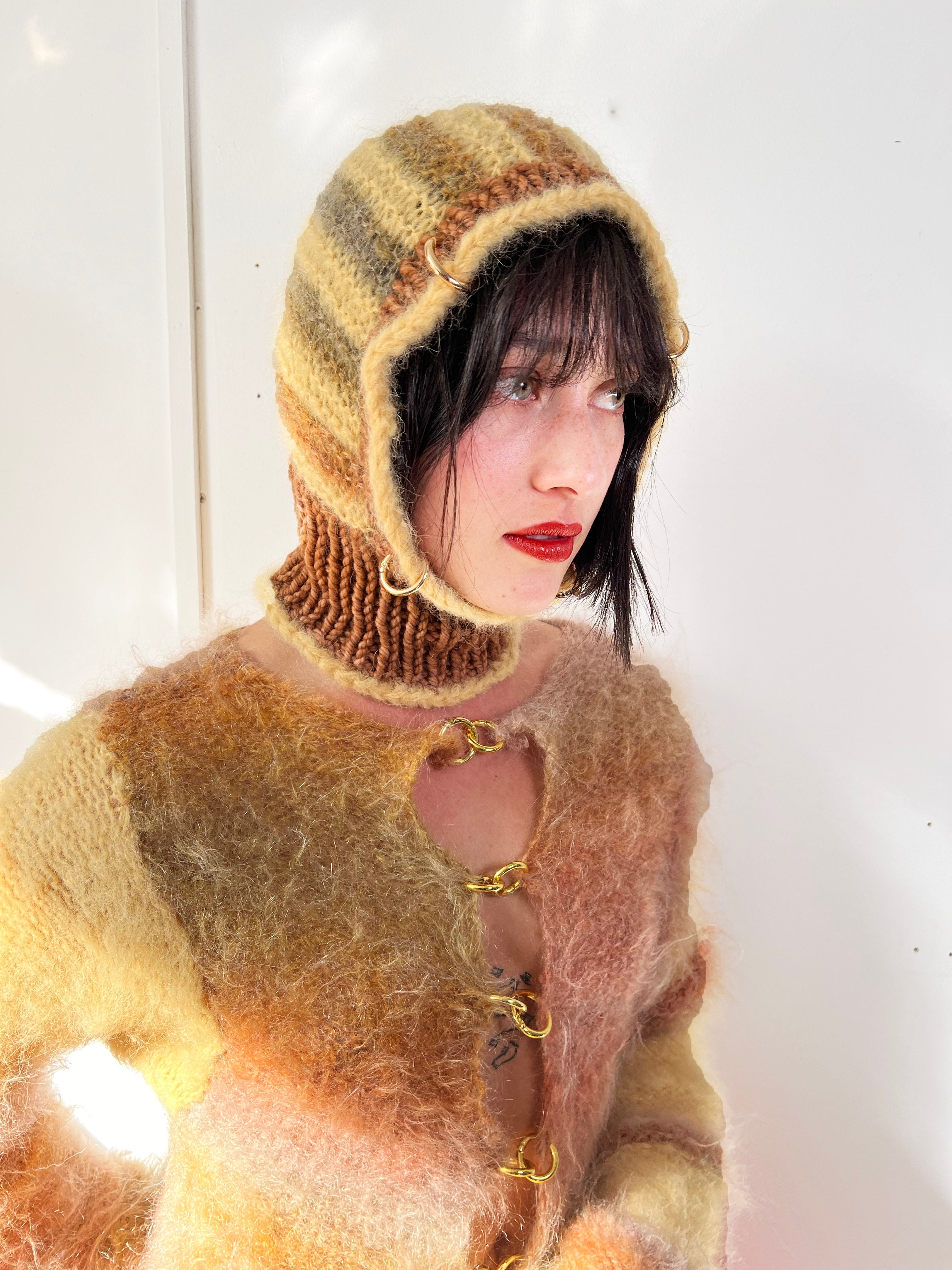GOLDEN YELLOW OMBRE PIERCING BALACLAVA