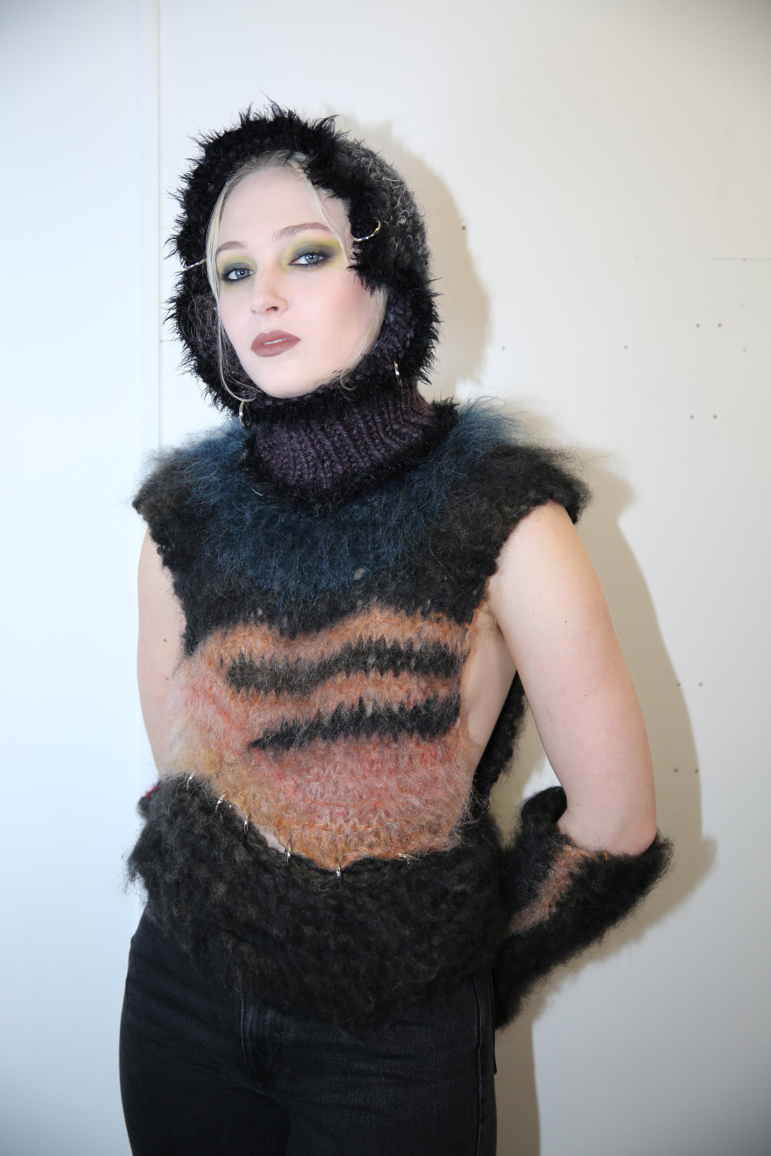 BLACK & WHITE MELANGE WITH BLACK EYELASH TRIM PIERCING BALACLAVA