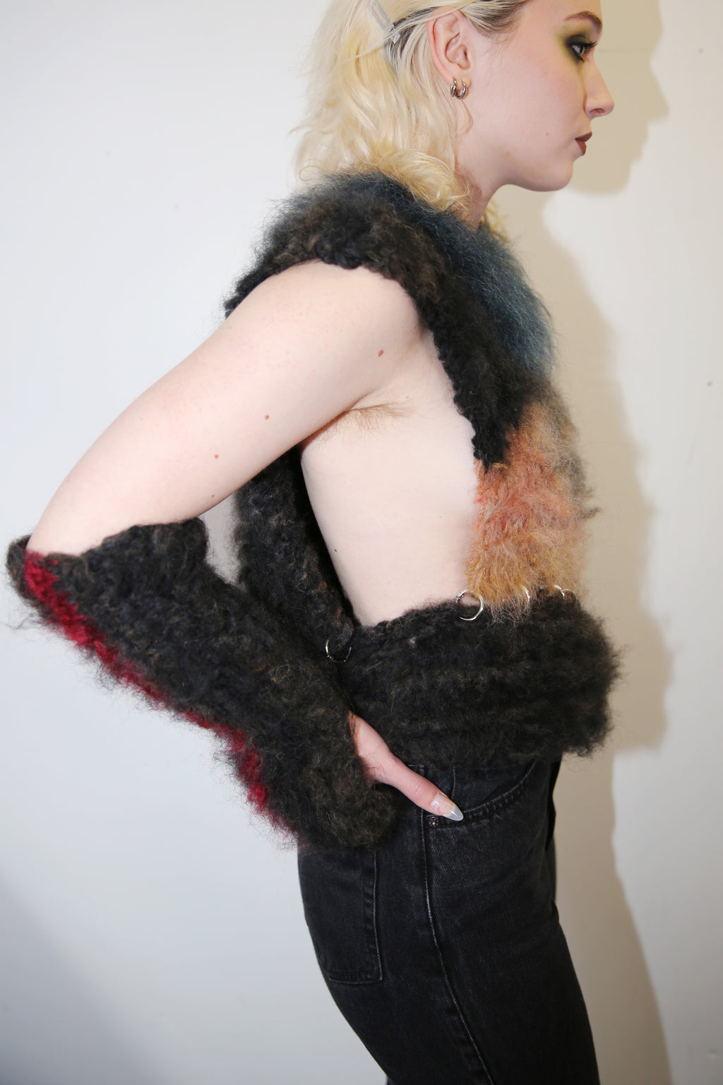 DRAWING THE LINE PIERCING VEST