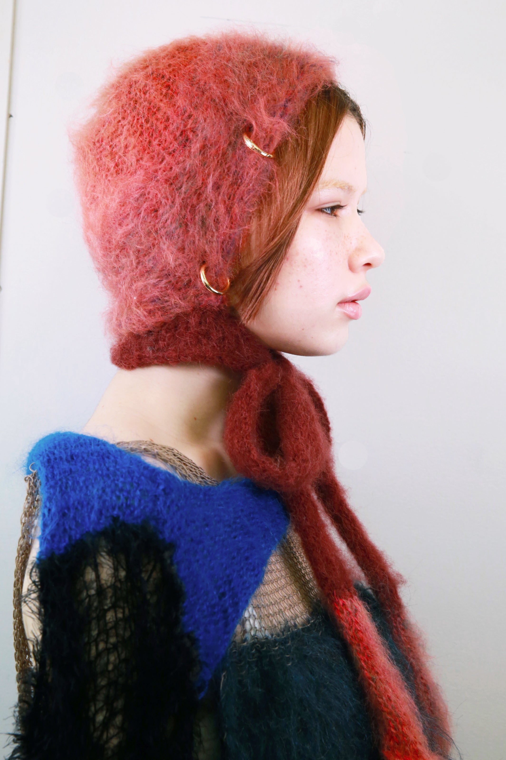 MAROON & BERRY PIERCING BONNET