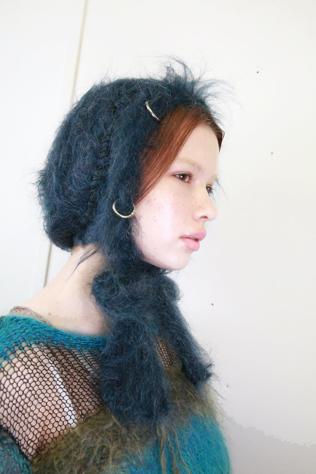 MIDNIGHT BLUE PIERCING BONNET