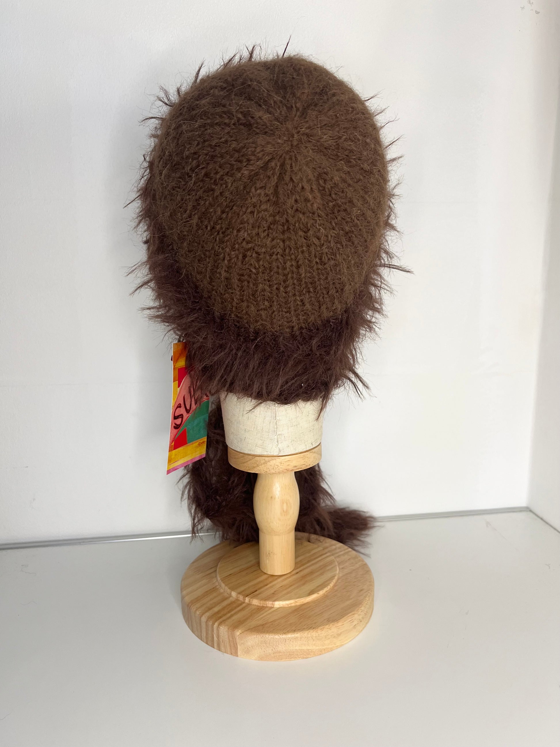 (ONE OF A KIND) BROWN PIERCING BONNET