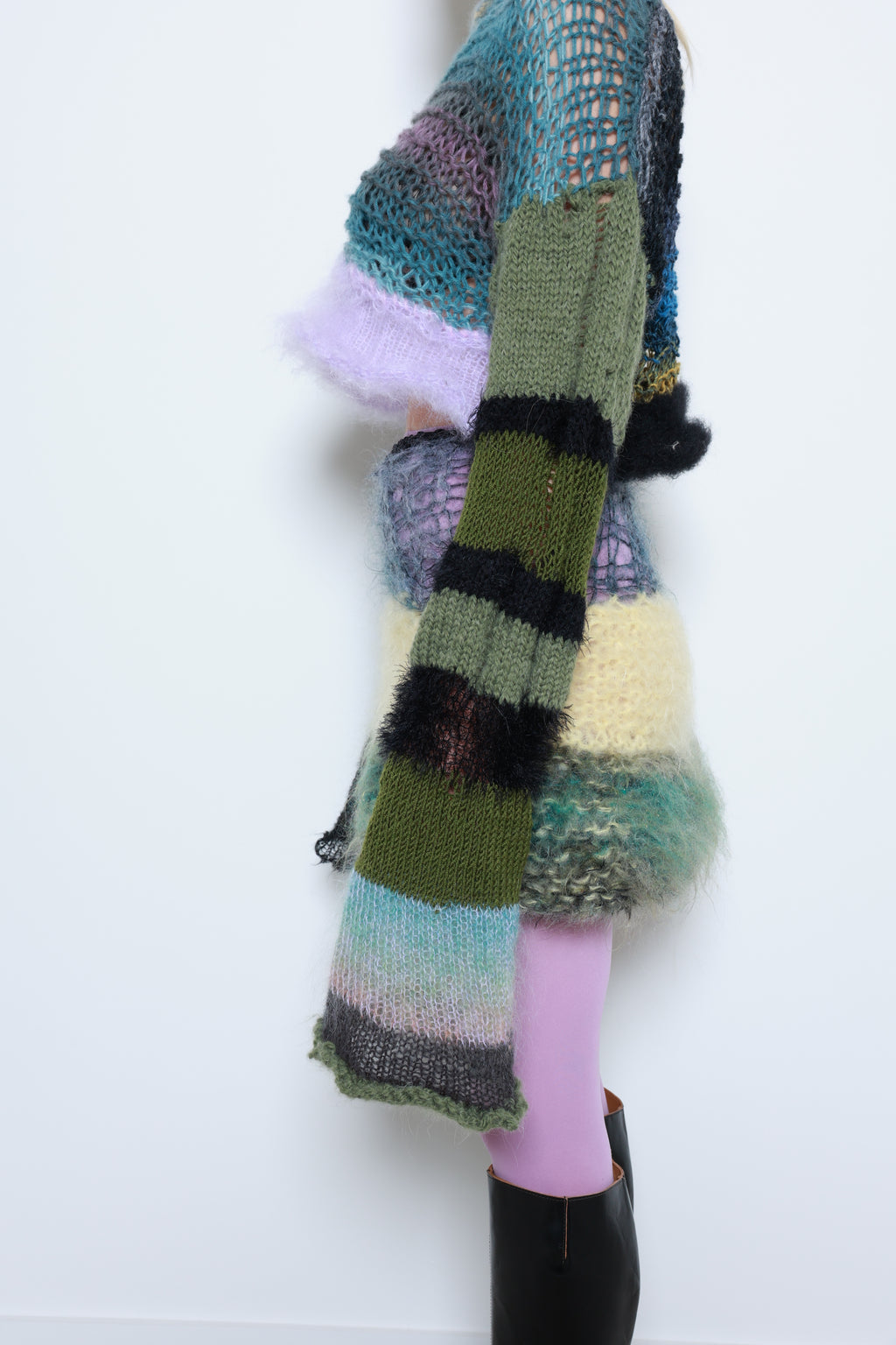 SPLIT PERSONALITY CROPPED JUMPER