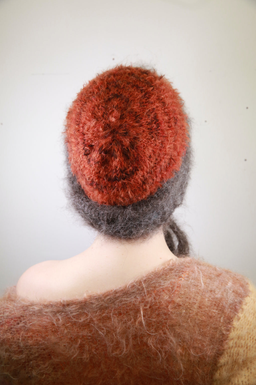 CHARCOAL & TIGER PIERCING BONNET