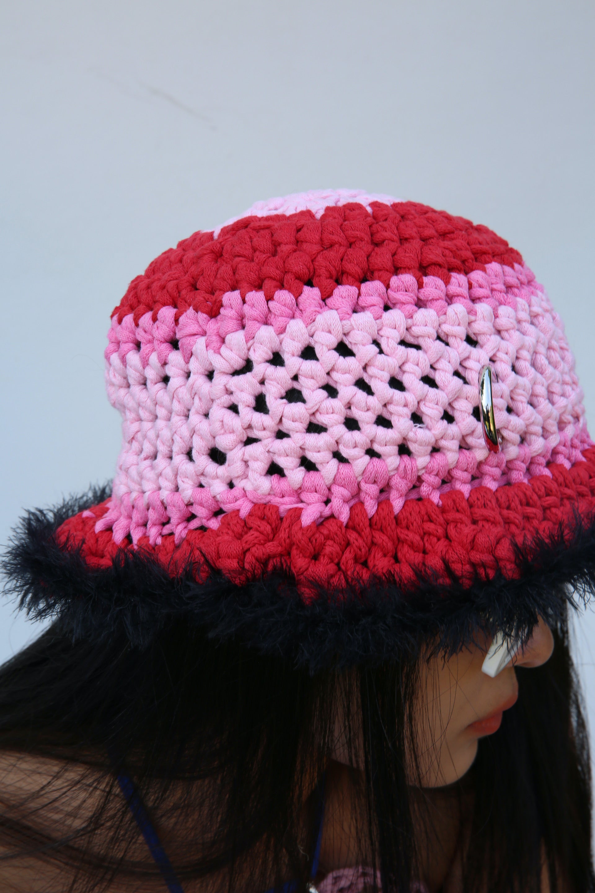 PINK & BLACK CROCHET PIERCING COTTON HAT