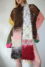 Load image into Gallery viewer, CHARMING AND FUZZY SCARF

