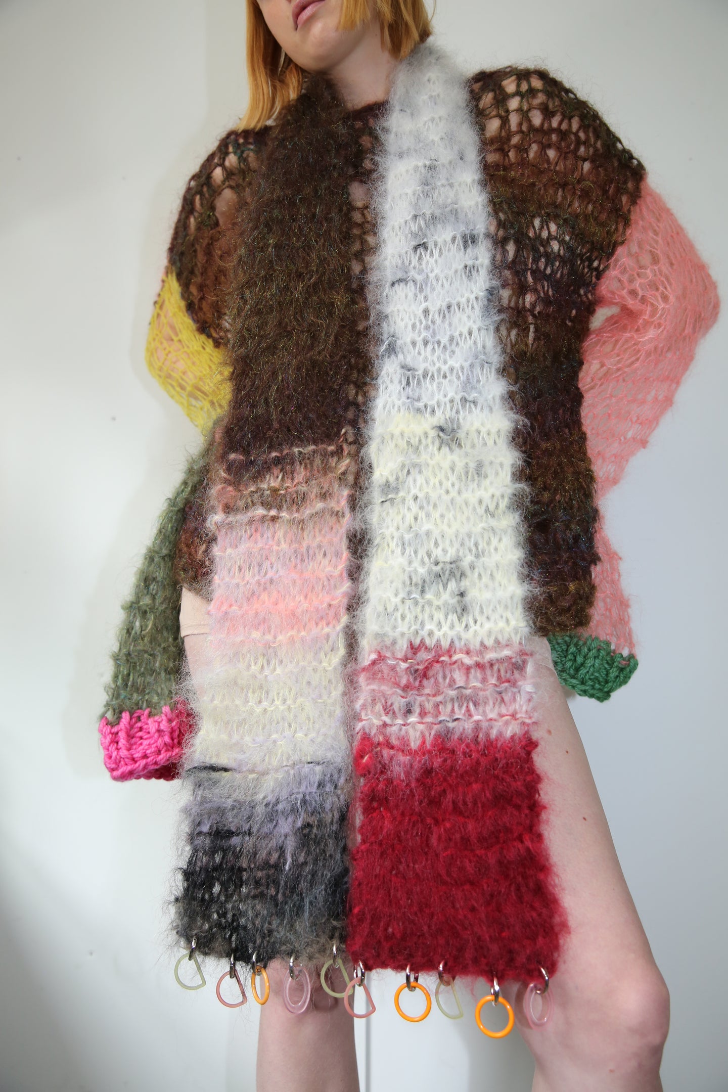 CHARMING AND FUZZY SCARF