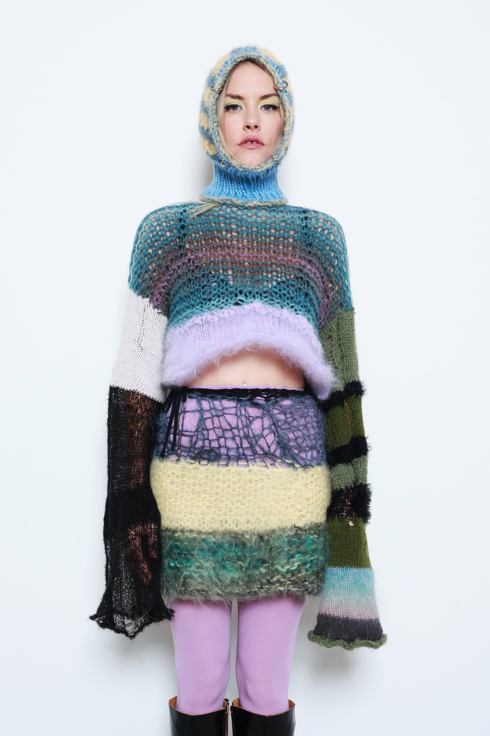 SPLIT PERSONALITY CROPPED JUMPER