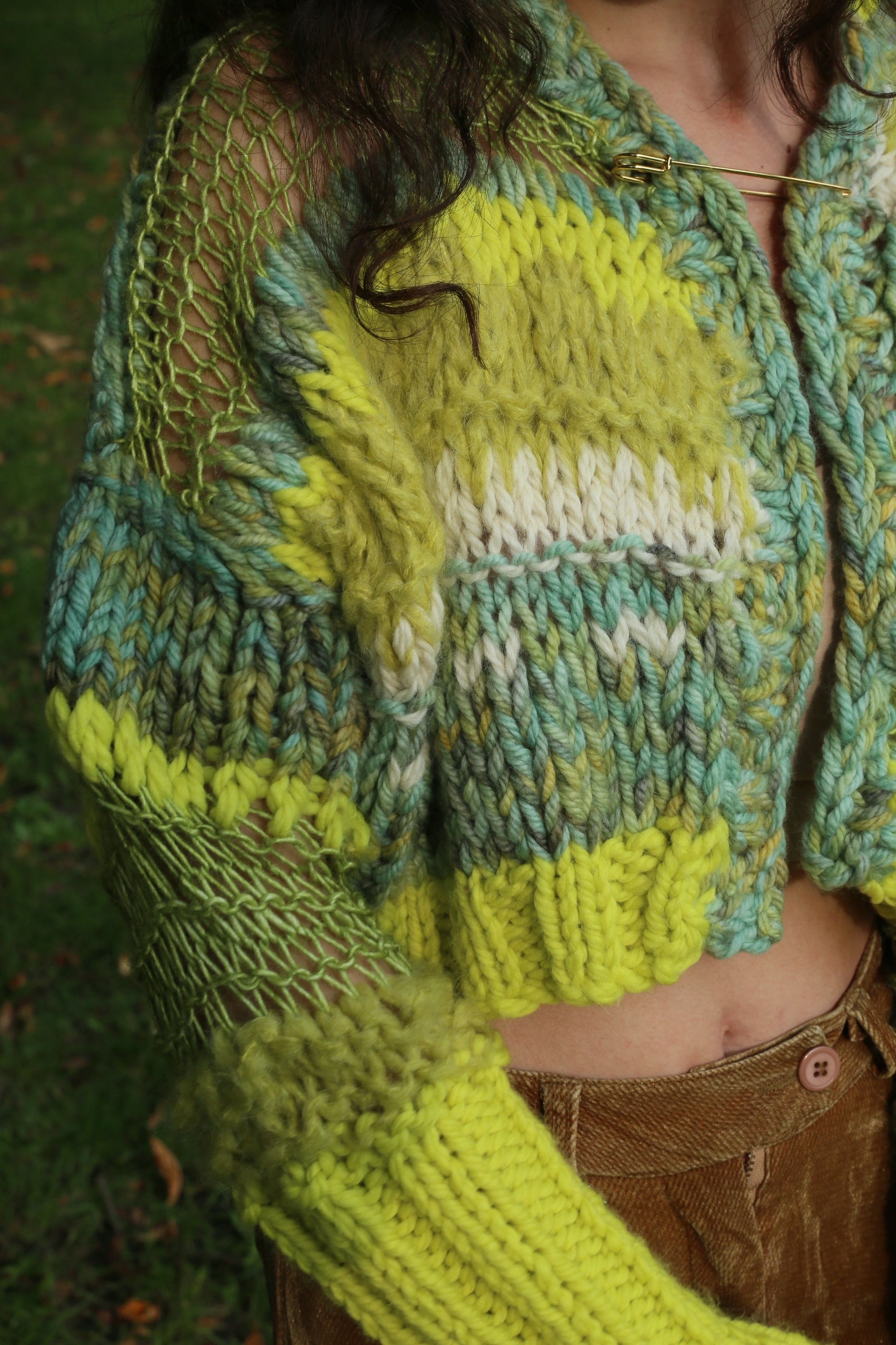 SHE'S SWEET LIKE HONEY, SHARP LIKE A LEMON CARDIGAN