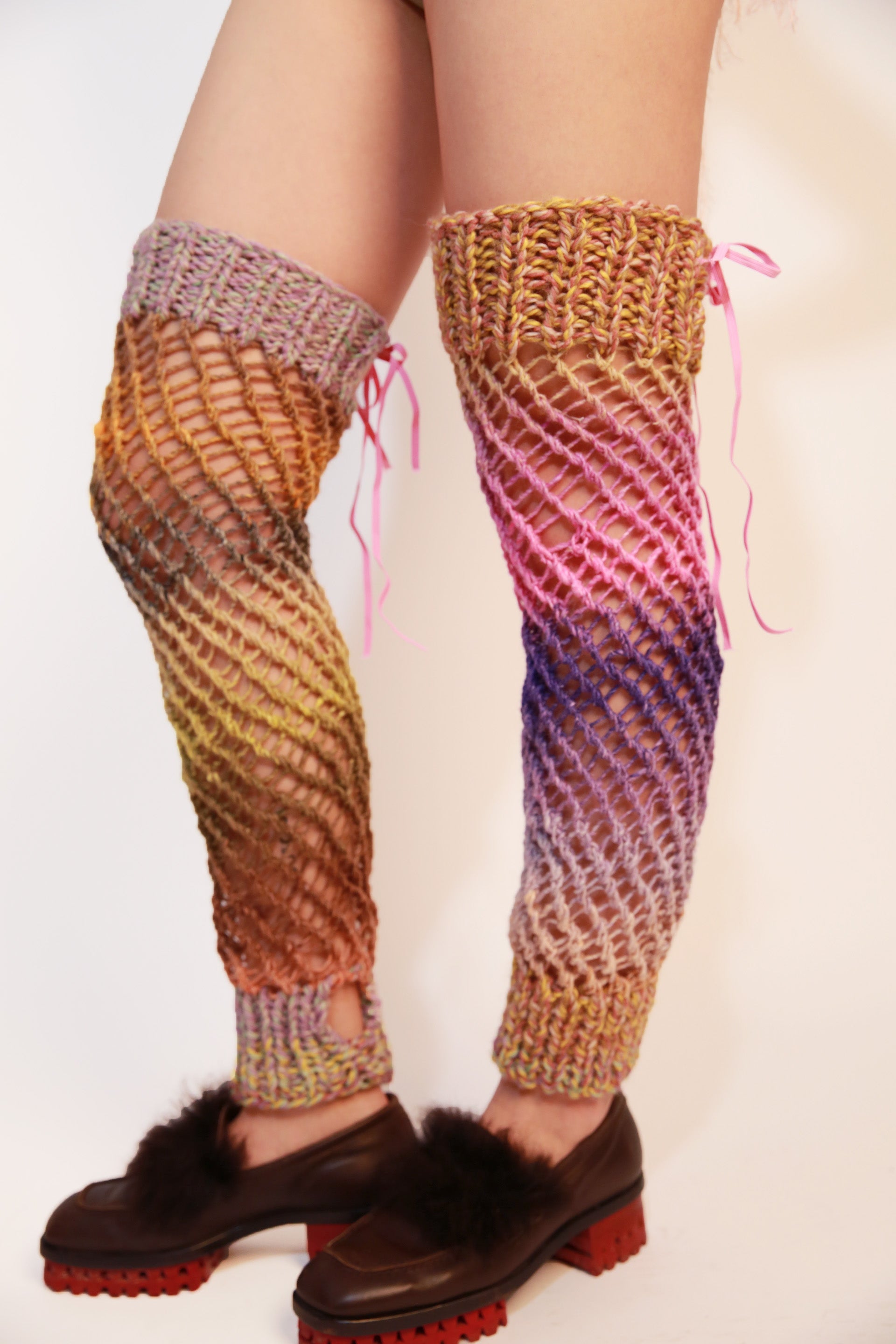 MULTICOLOUR LEGWARMERS