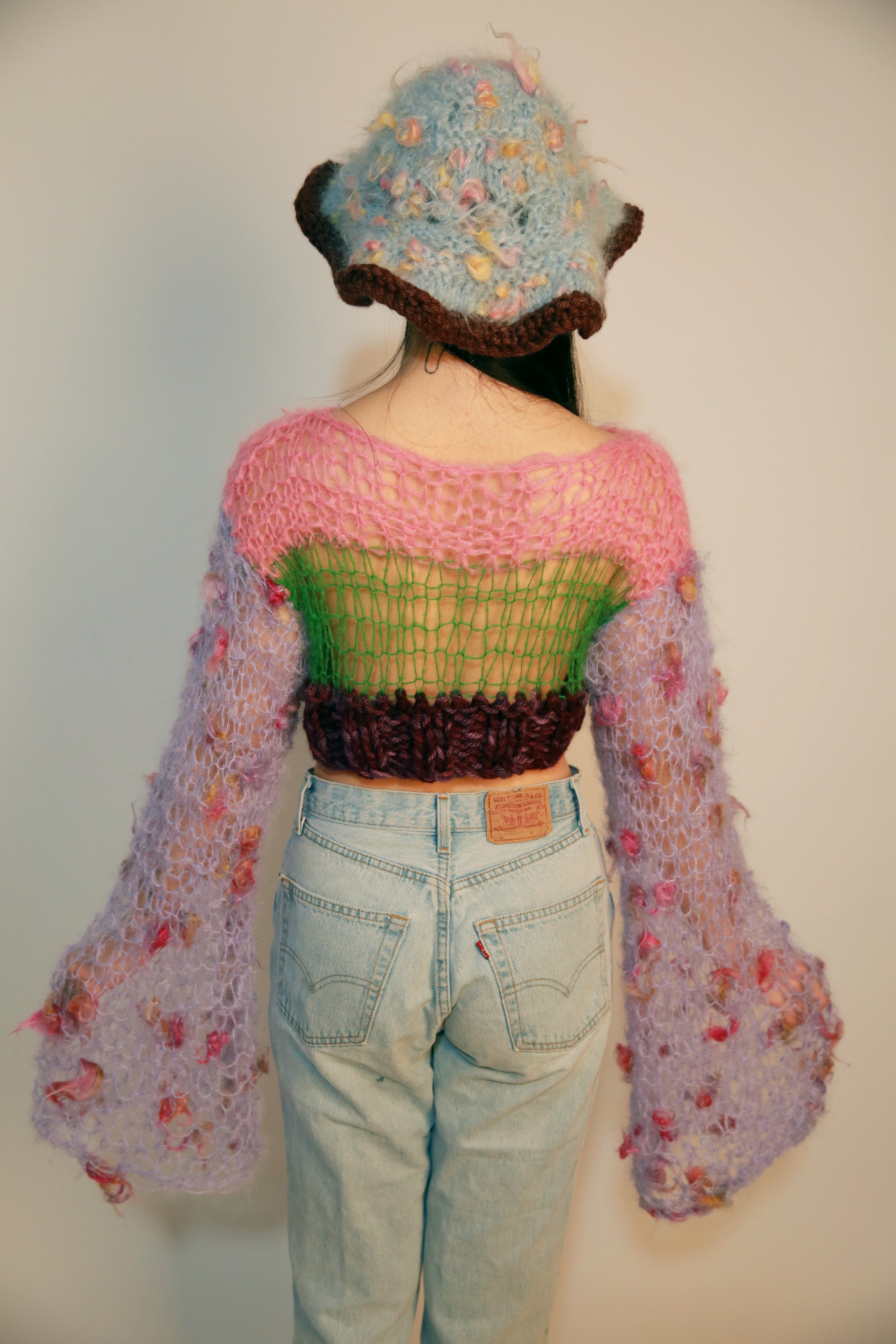 DOZING ROSES JUMPER