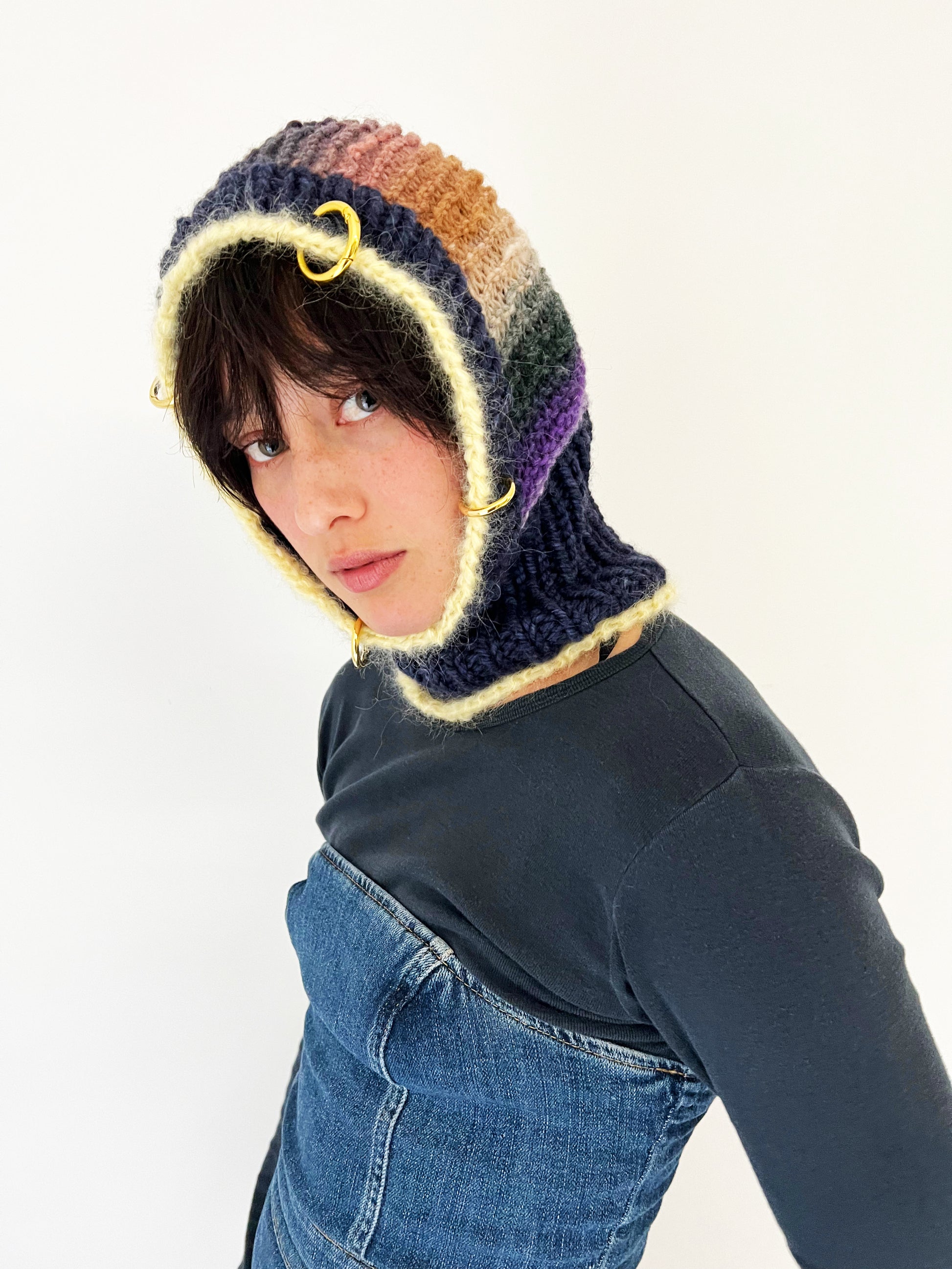 DARK BLUE, VANILLA AND MULTICOLOUR GRADIENT PIERCING BALACLAVA