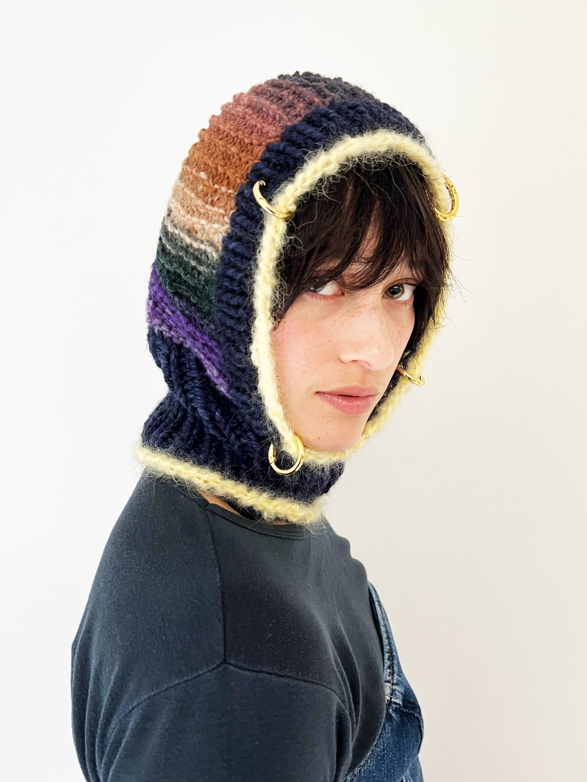 DARK BLUE, VANILLA AND MULTICOLOUR GRADIENT PIERCING BALACLAVA