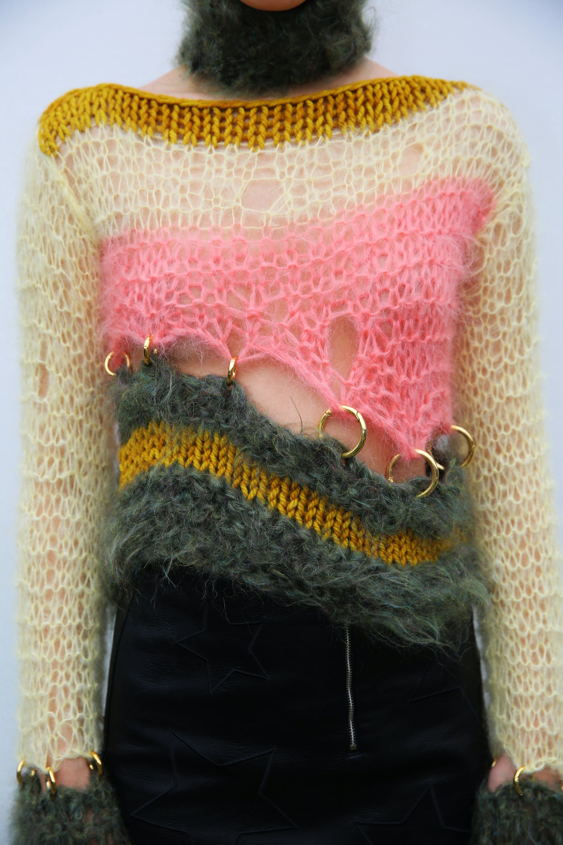GOLDEN SHOWERS PIERCING JUMPER