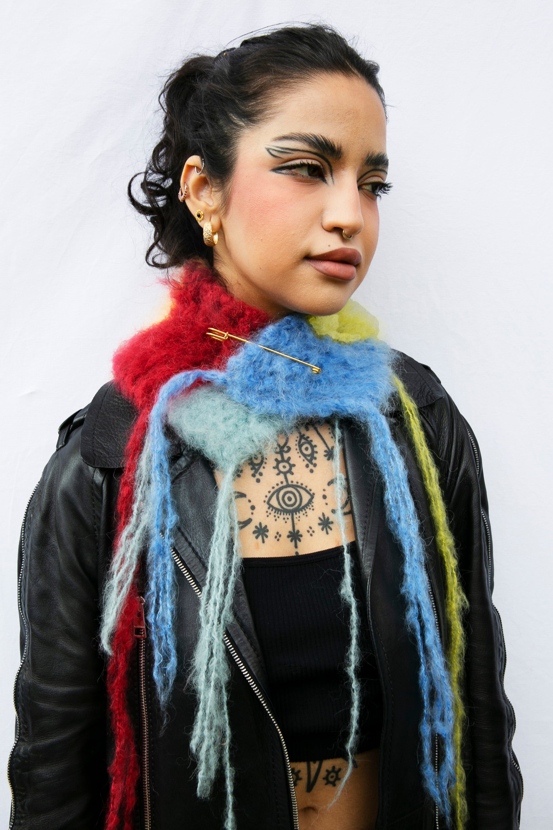 FUZZY TASSLE MOHAIR SCARF
