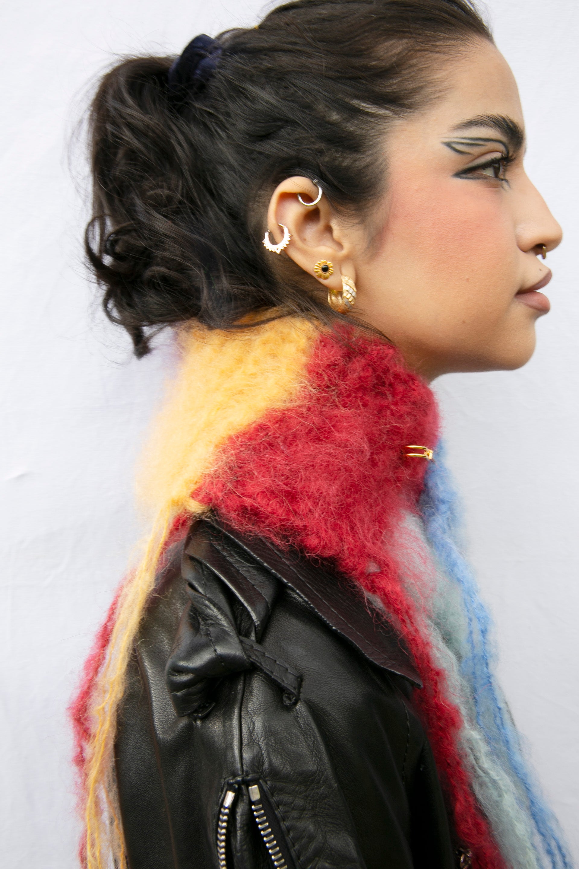 FUZZY TASSLE MOHAIR SCARF