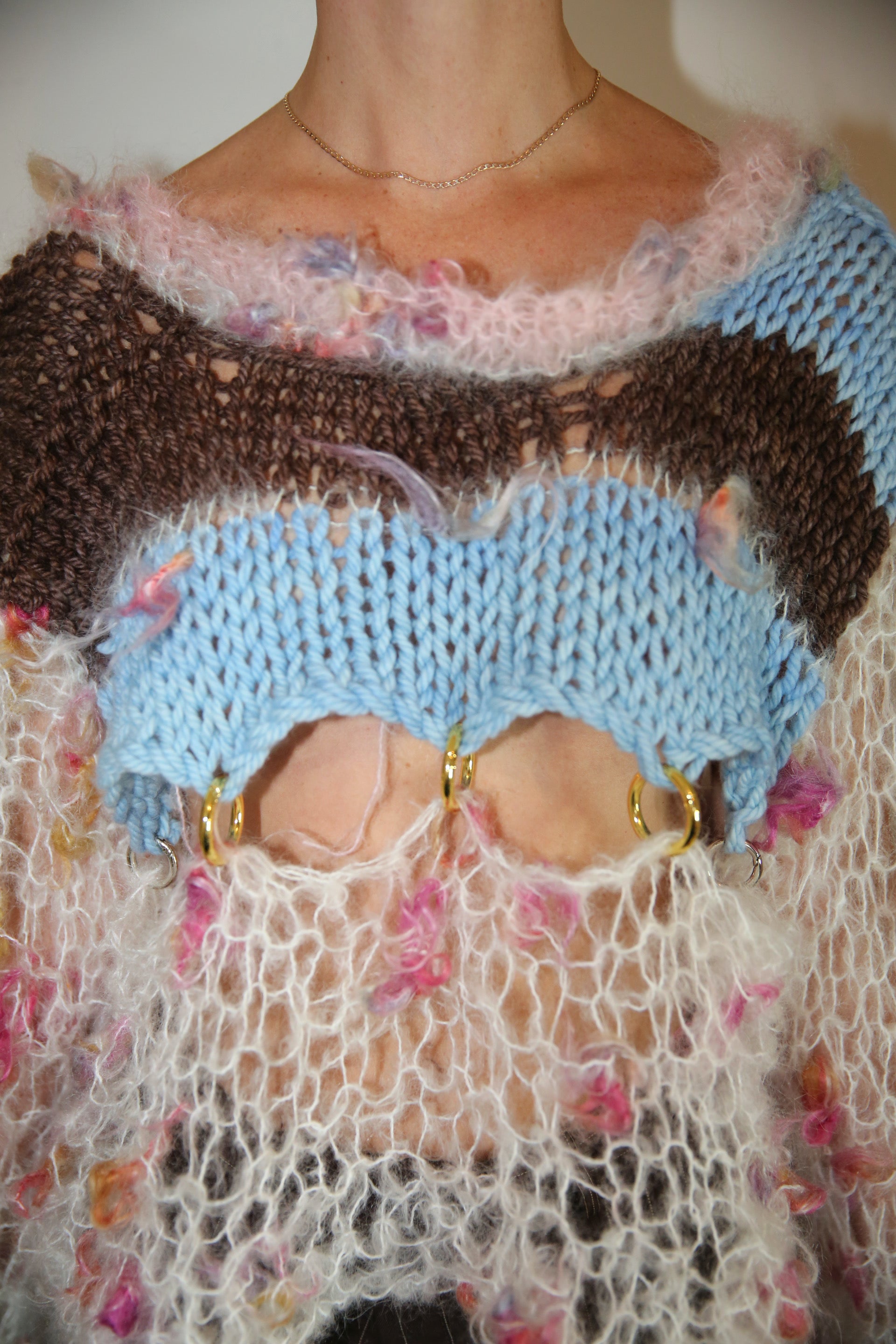 THE JESTER PIERCING JUMPER